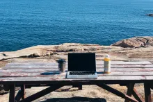 Remote arbeiten am Meer