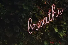 breathe Neonsign